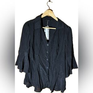 BloomChic Elegant Black Blouse